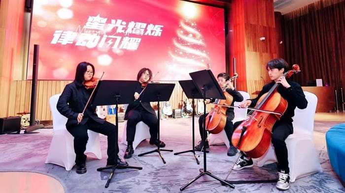 String quartet playing in the hotel lobby