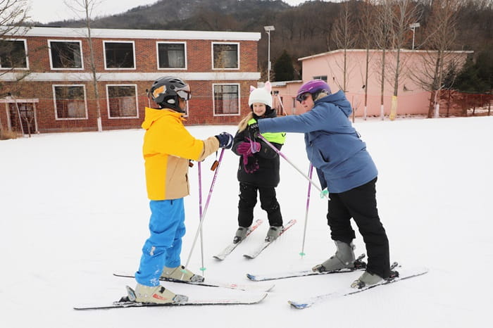 Skiing in Anbo, China