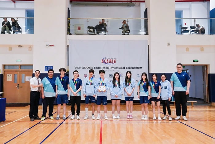 DAIS badminton team