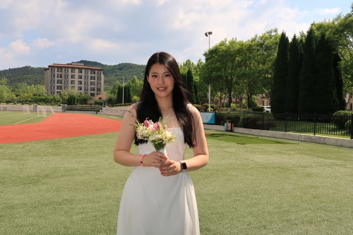Anna Zhao on DAIS campus