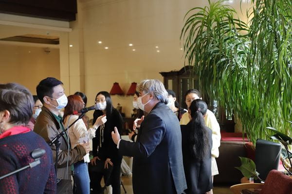 Parent Academy at Dalian American International School - Parent Academy at Dalian American International School