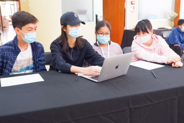 DAIS Kids Read Teams Repeated Their Success in 2022 Competition - Kids Read