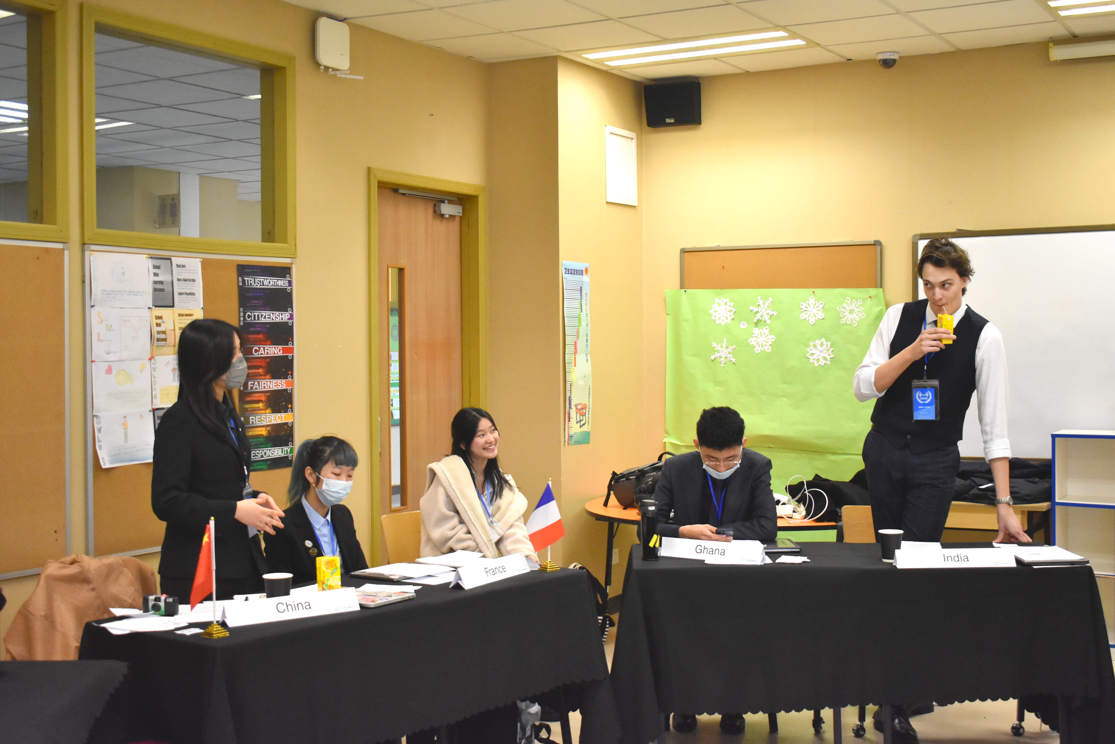 DAISMUN XII: Let the World Hear Your Voice - DAISMUN XII