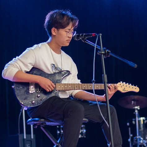 大连美国国际学校 |Life in Dalian - Feature Cards Pattern - Having fun